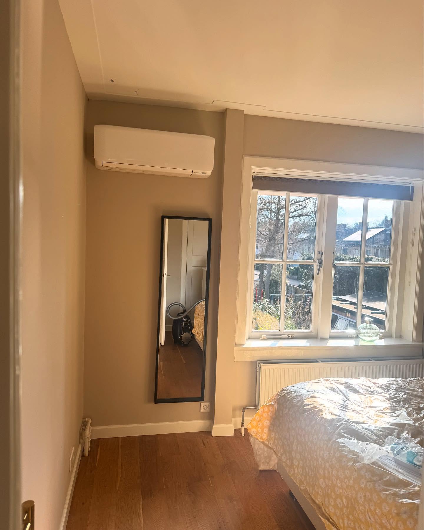 Airco buitenunit tuin