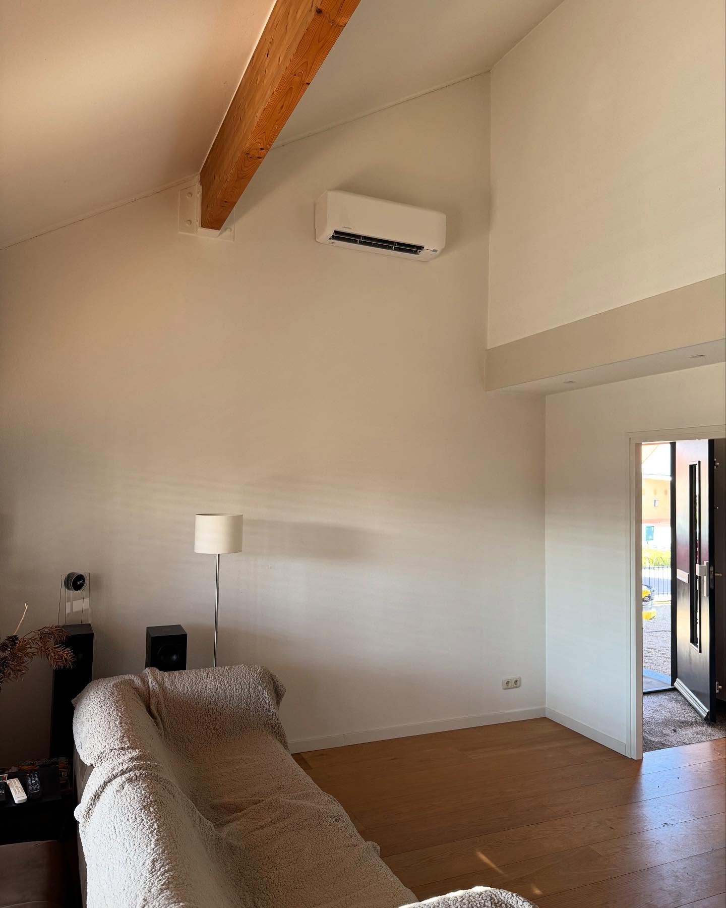 Airco binnenunit woonkamer